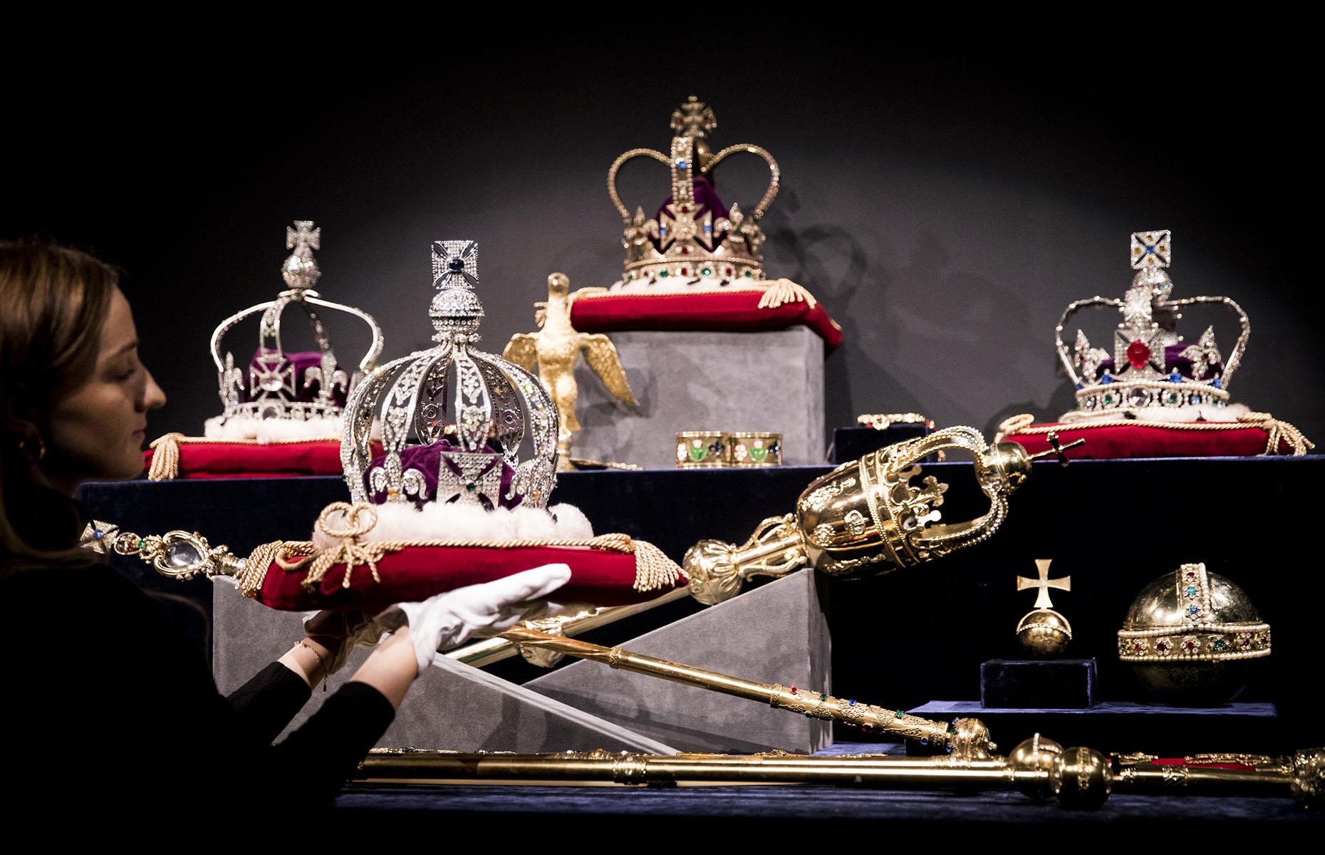 Sceptre with the Cross